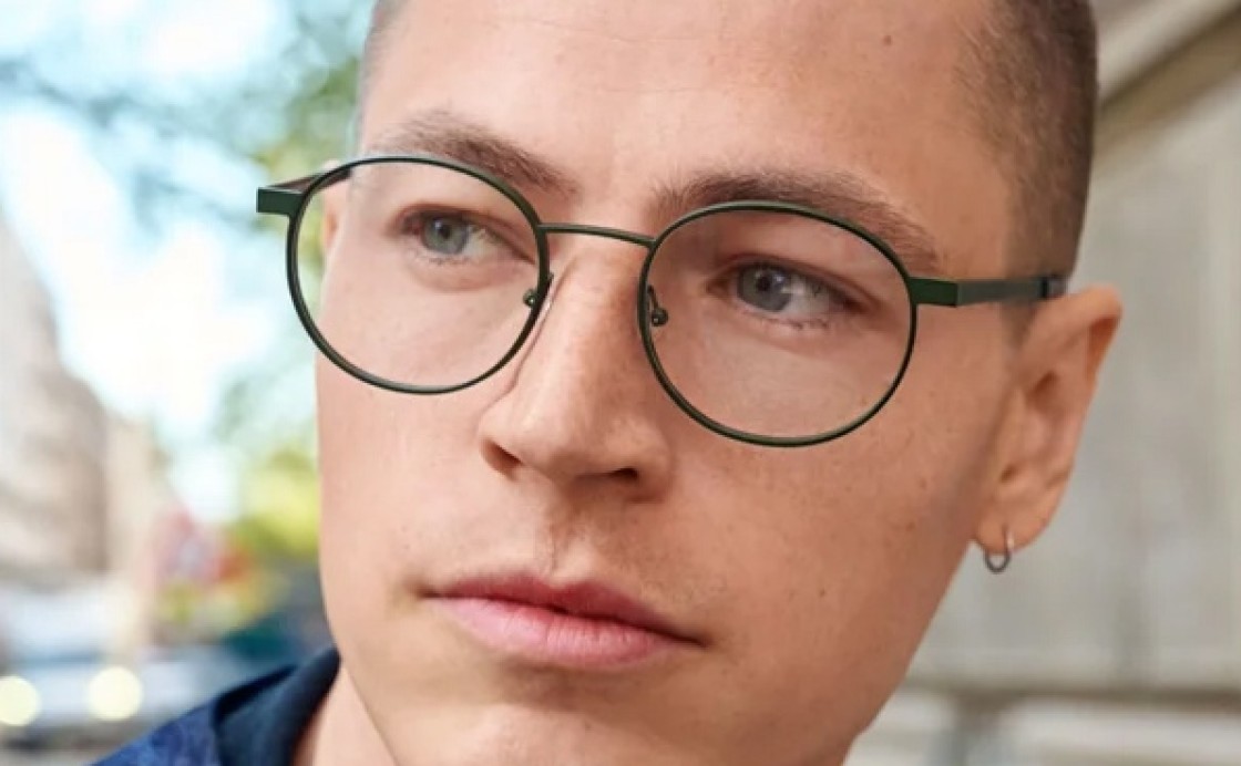 ProDesign: Mann mit Brille